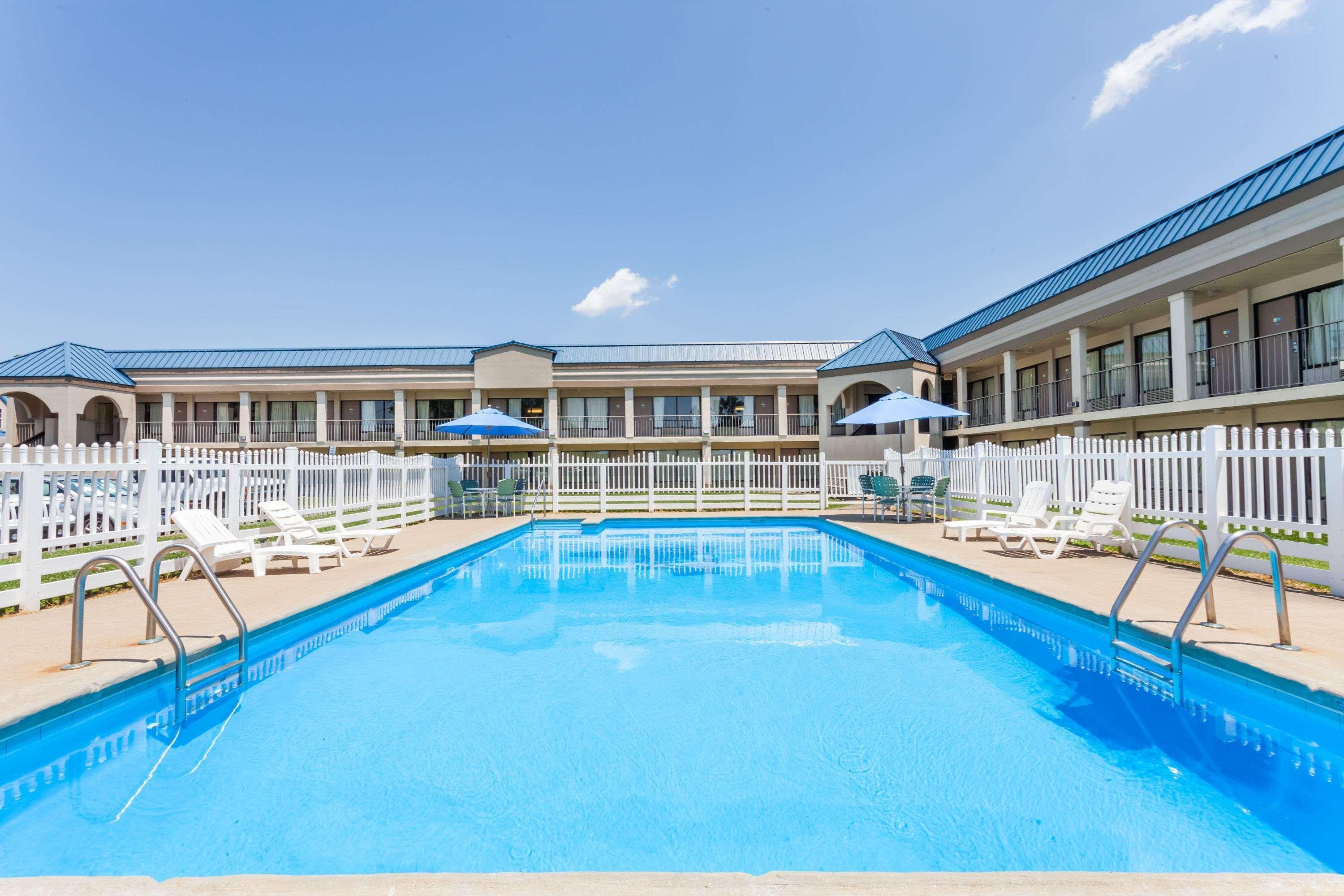 Rodeway Inn Оуэнсборо Экстерьер фото
